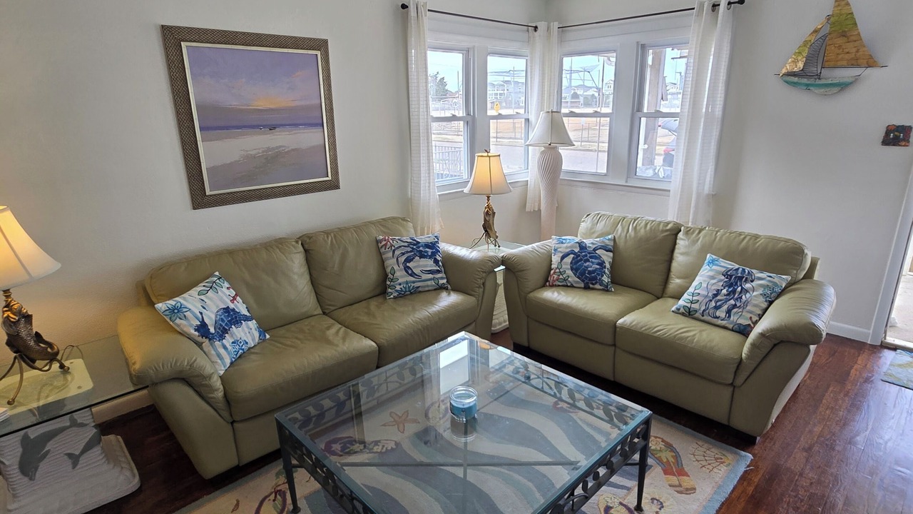 Photo of Livingroom in A-Zone