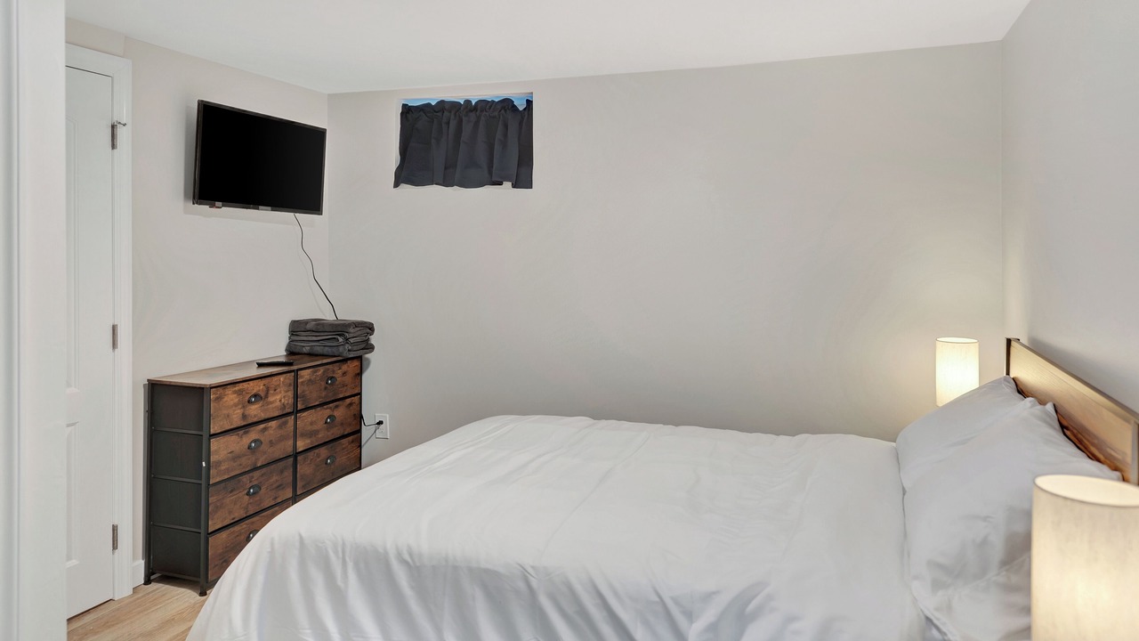 Photo of Bedroom in Uniondale