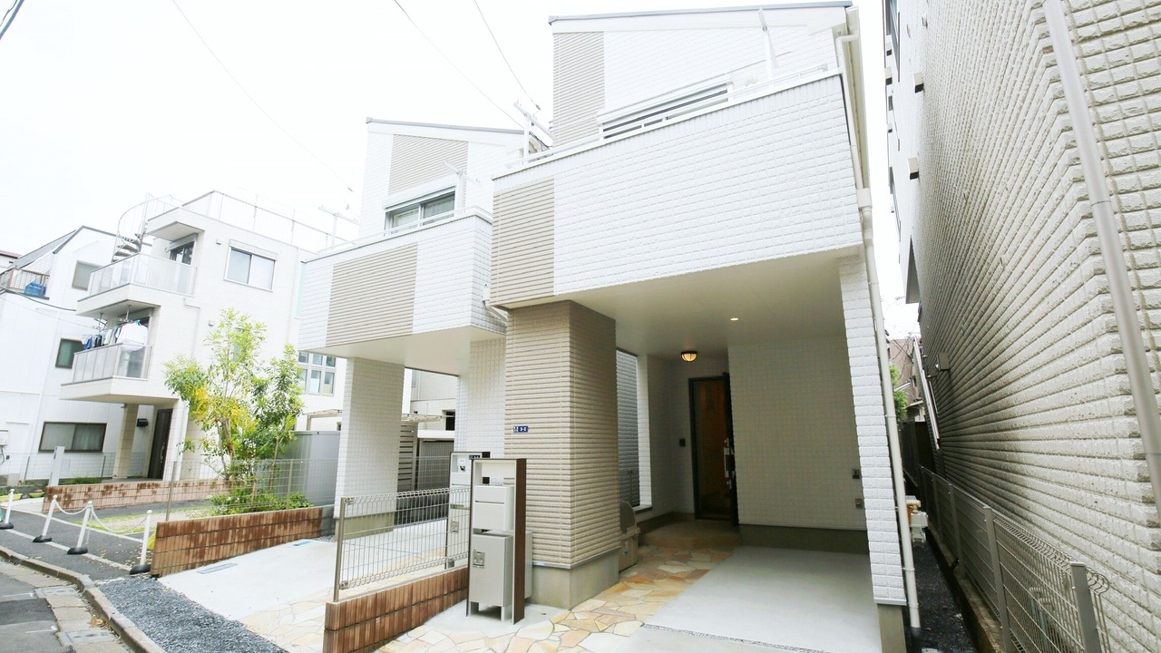 Photo of Outdoor in Kita