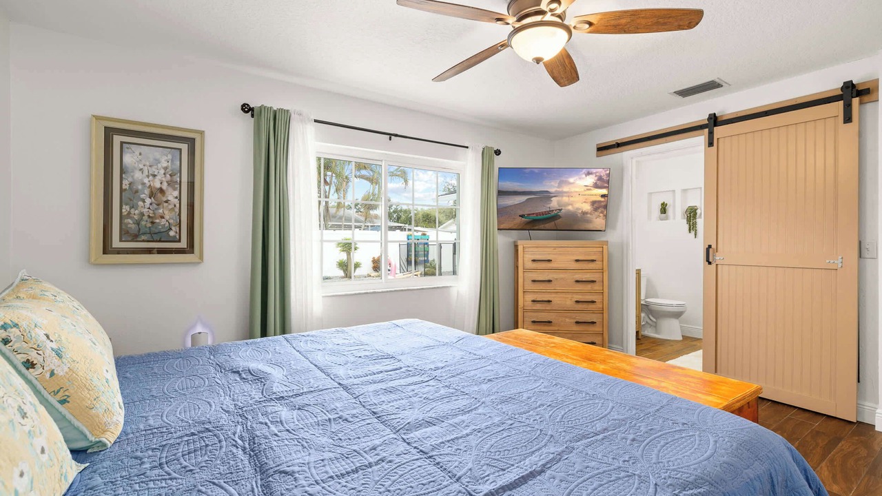 Photo of Bedroom in Pinellas Park