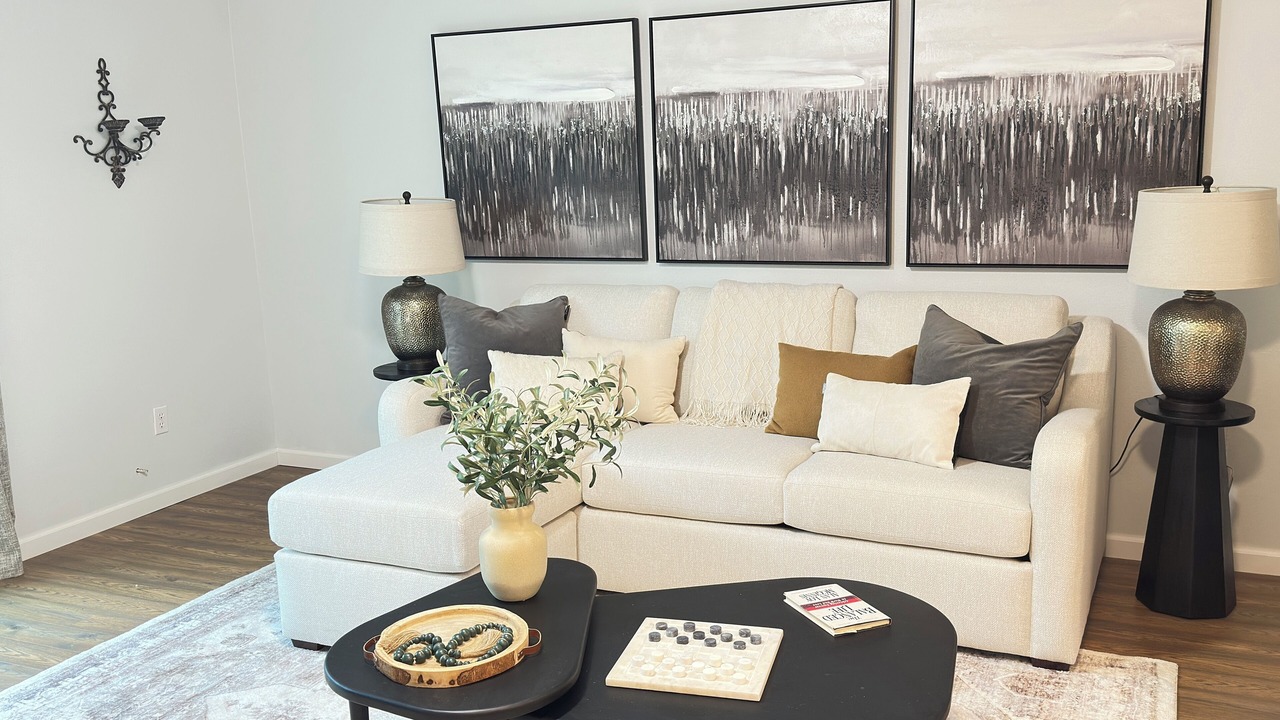 Photo of Livingroom in Southeast Pensacola
