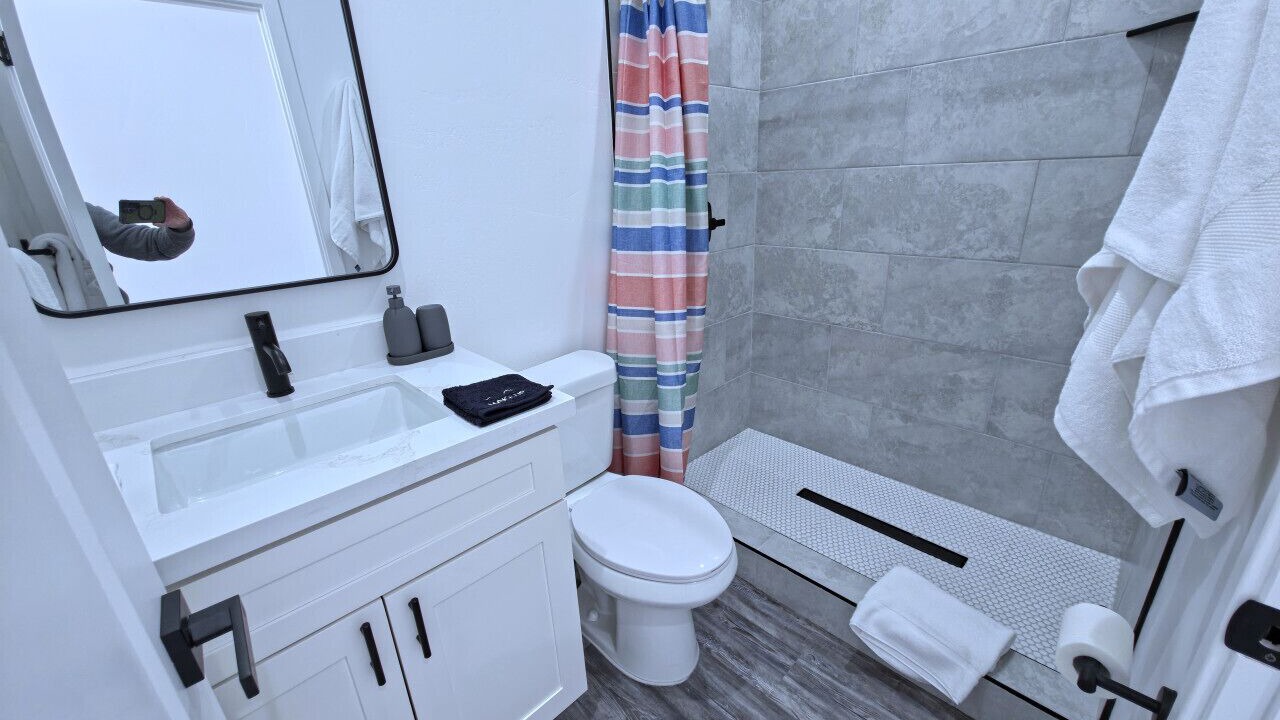 Photo of Bathroom in Greenehaven