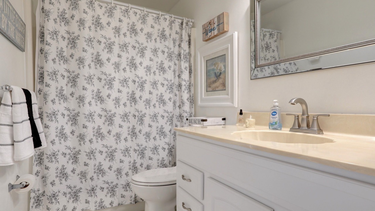 Photo of Bathroom in Indian River Shores