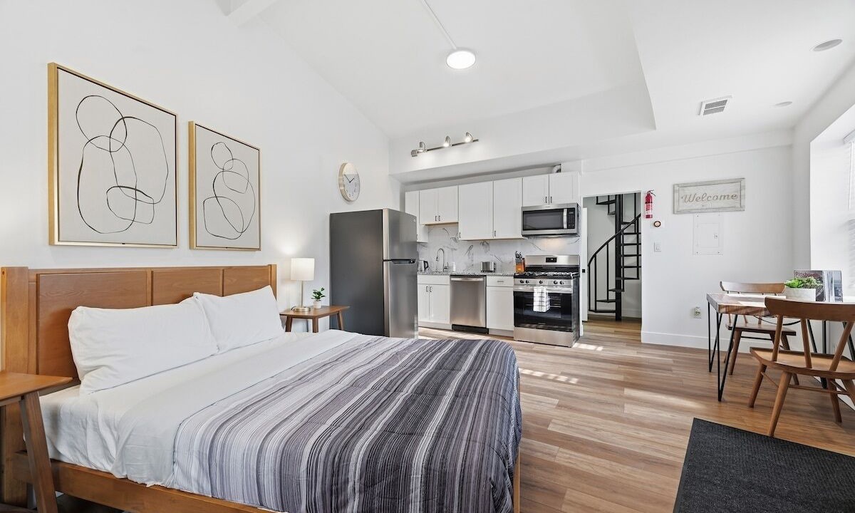 Photo of Bedroom in South Hills