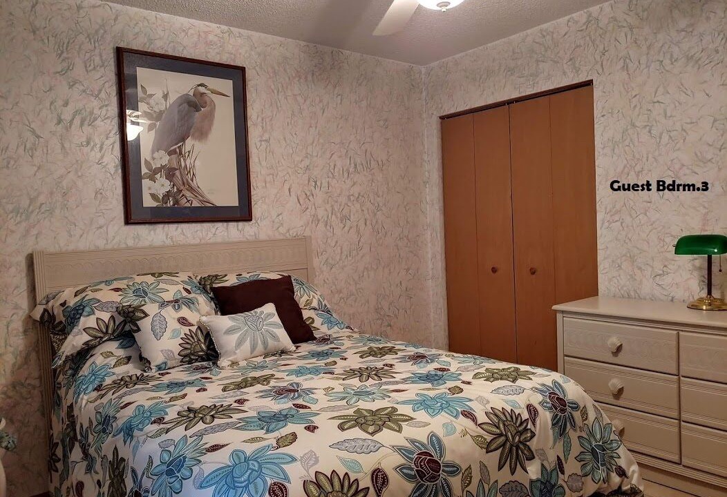 Photo of Bedroom in Seven Springs Homes