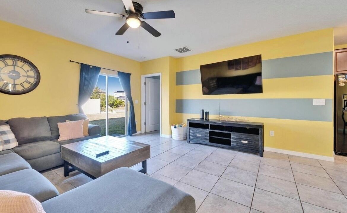 Photo of Livingroom in Wimauma