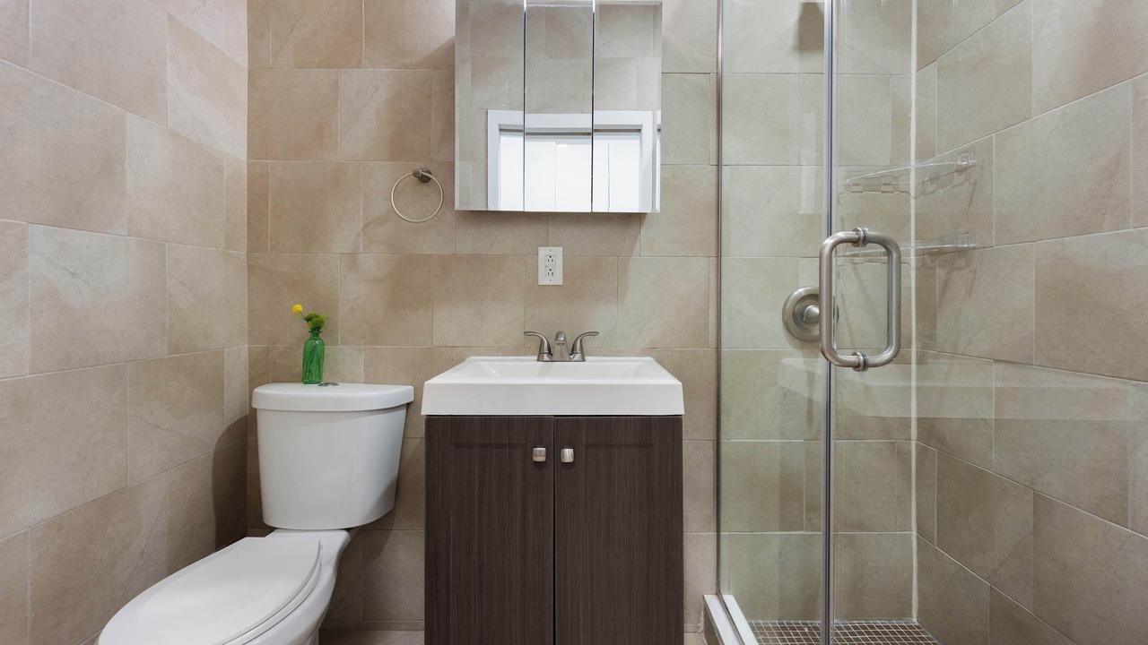 Photo of Bathroom in Chinatown