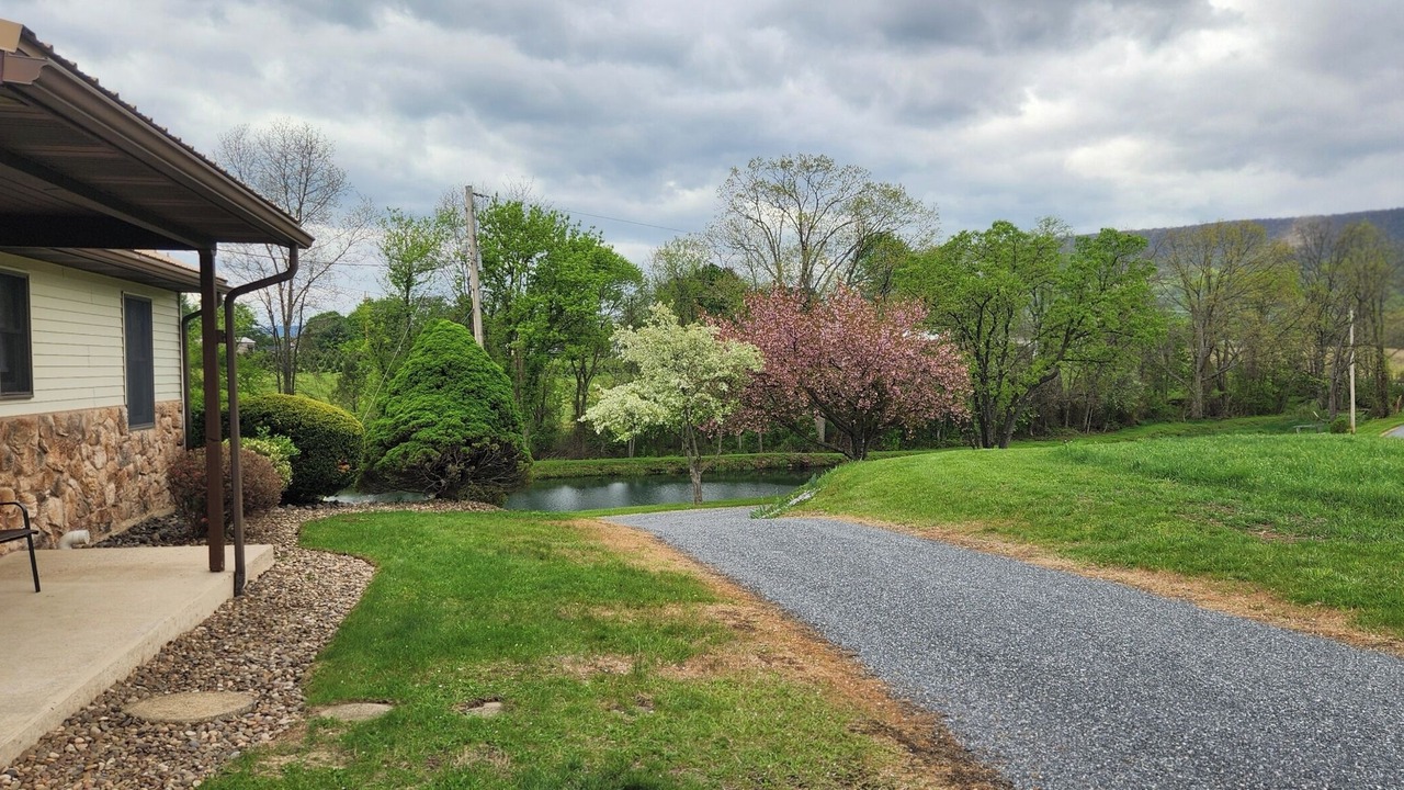 Photo of Outdoor in Newville