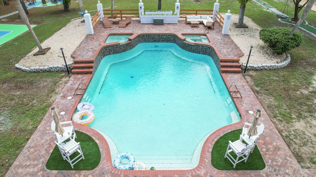 Photo of Outdoor in Candler
