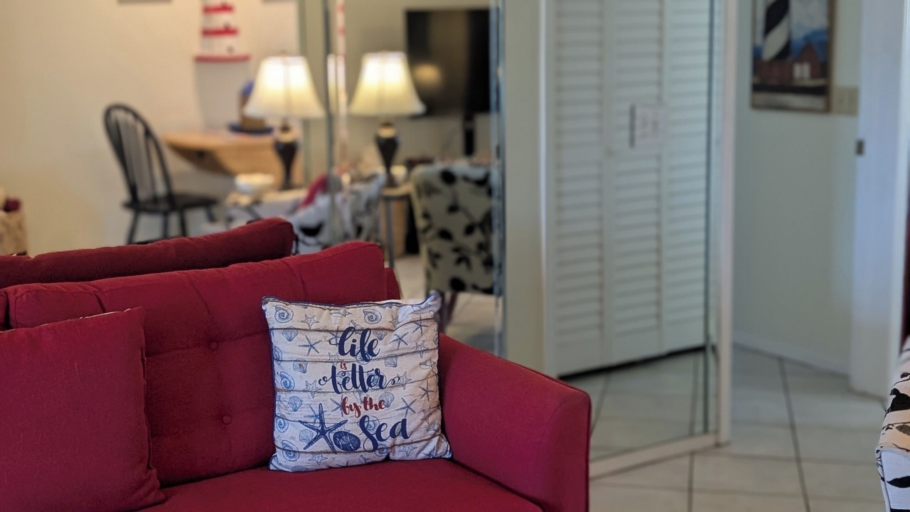 Photo of Livingroom in Lutz