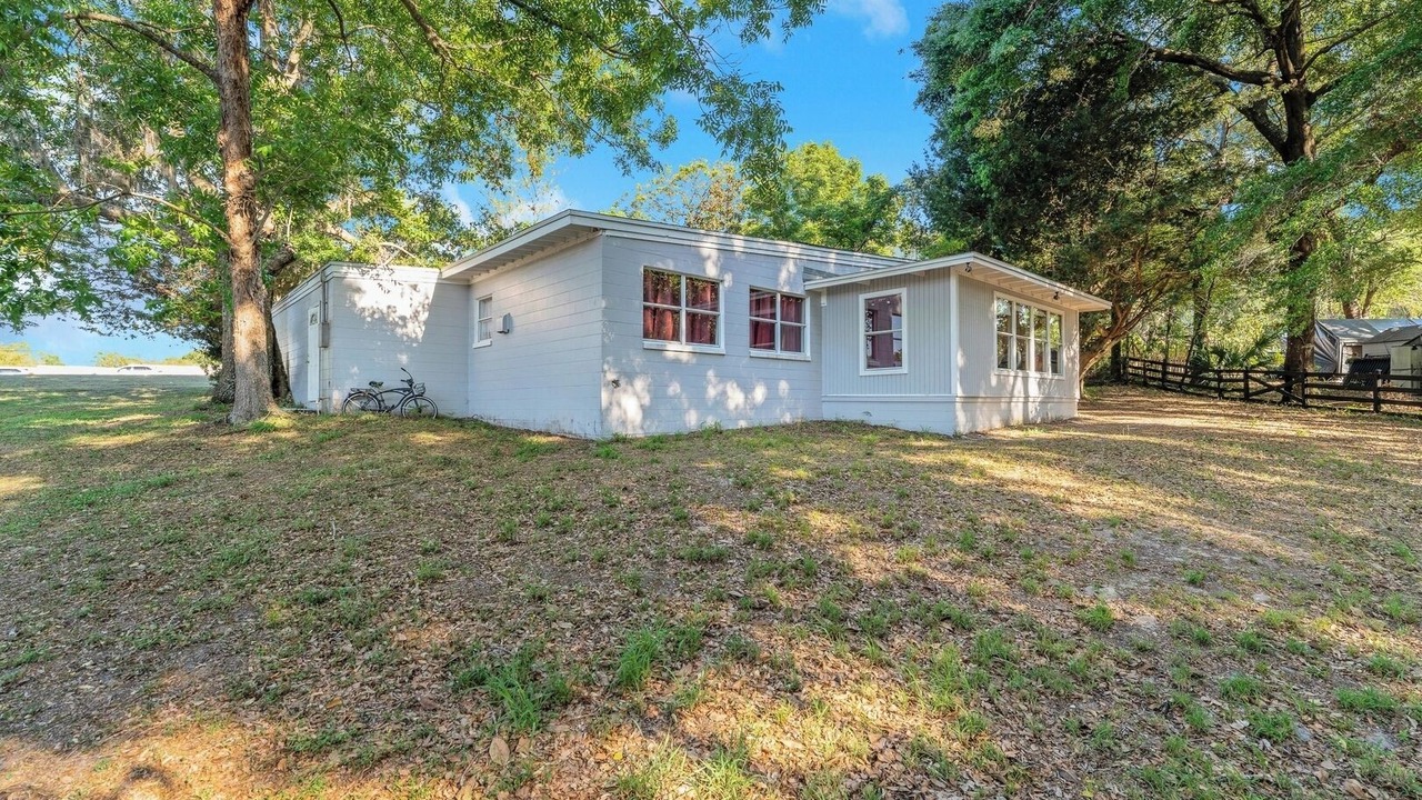 Photo of Outdoor in Fairvilla