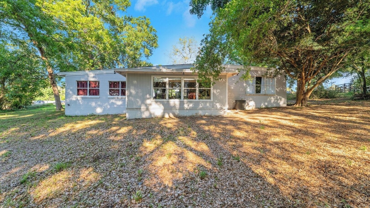 Photo of Outdoor in Fairvilla