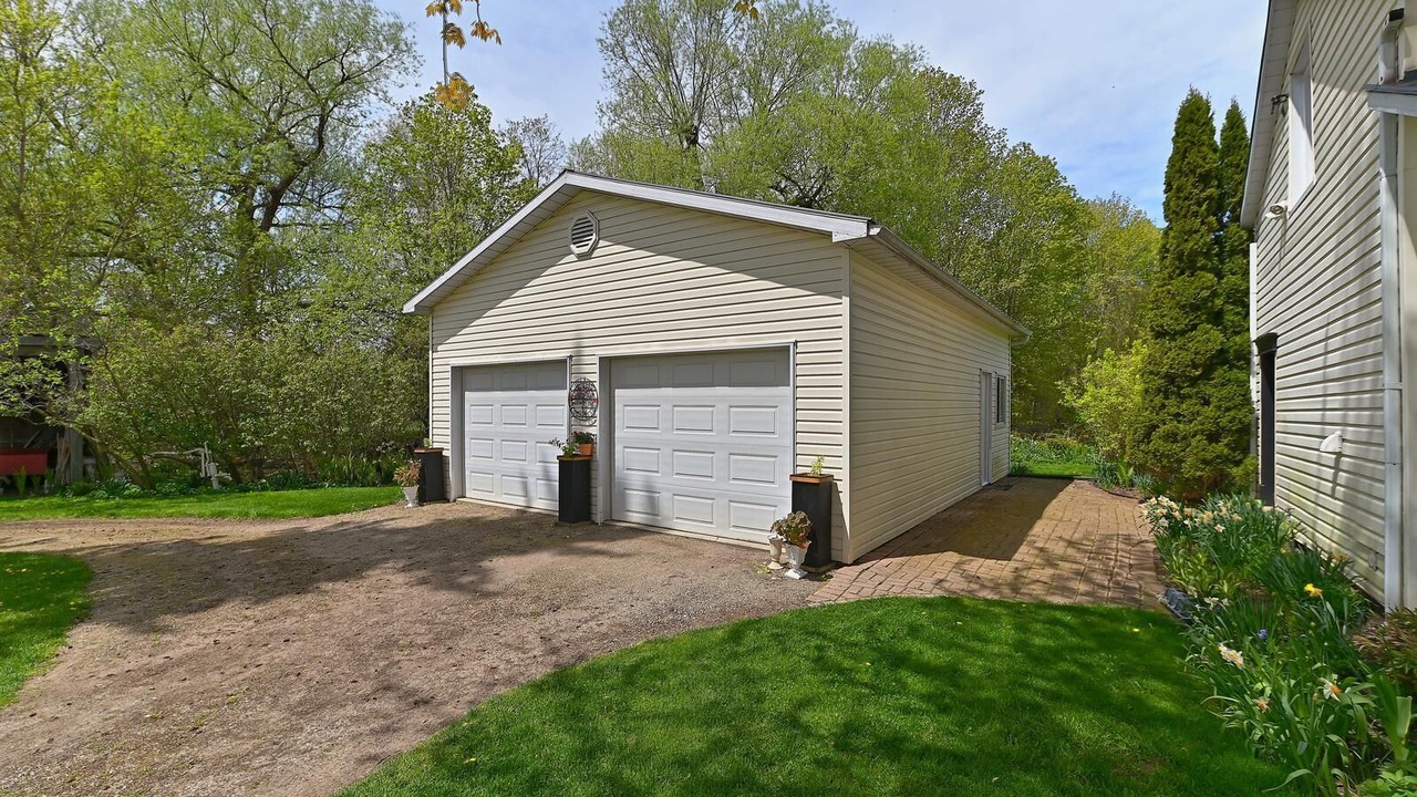 Photo of Outdoor in Clearview