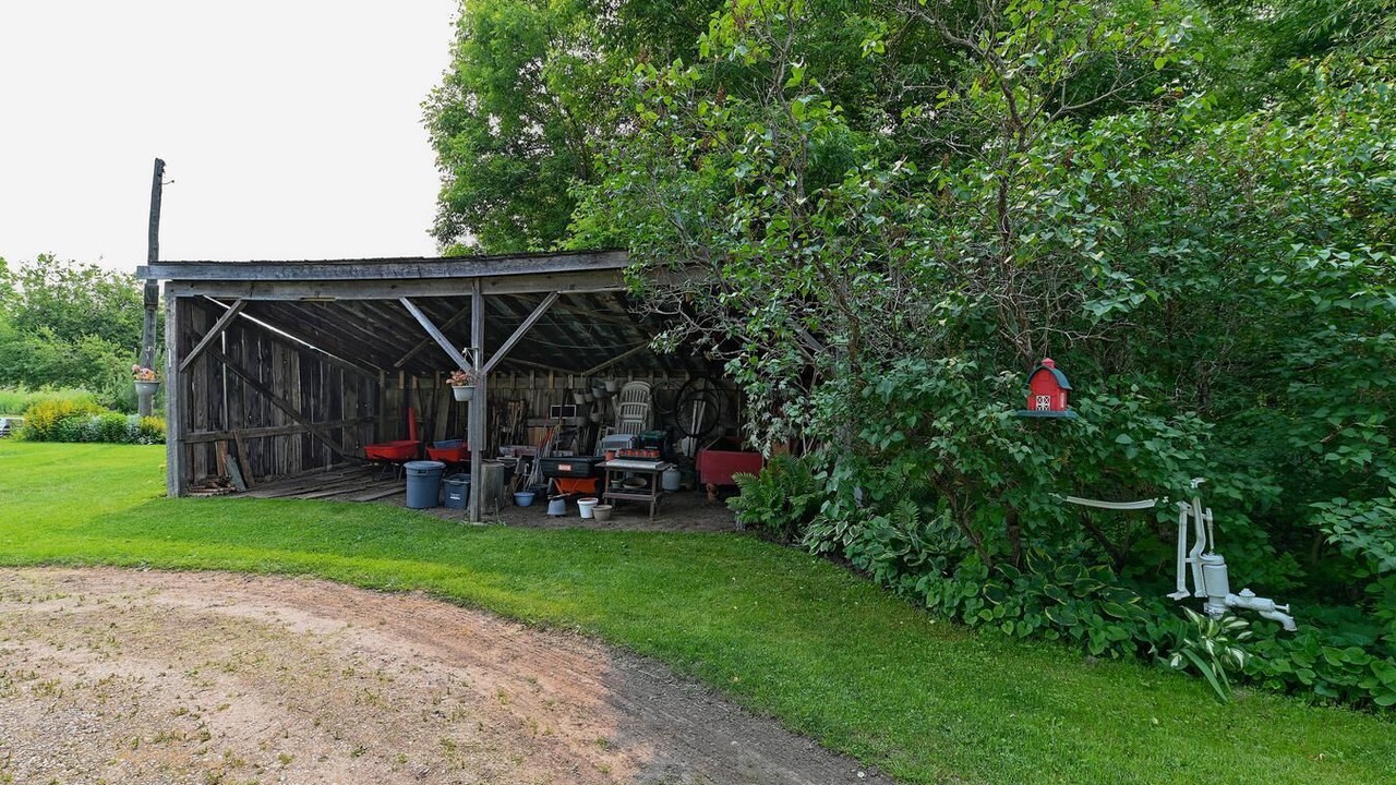 Photo of Outdoor in Clearview
