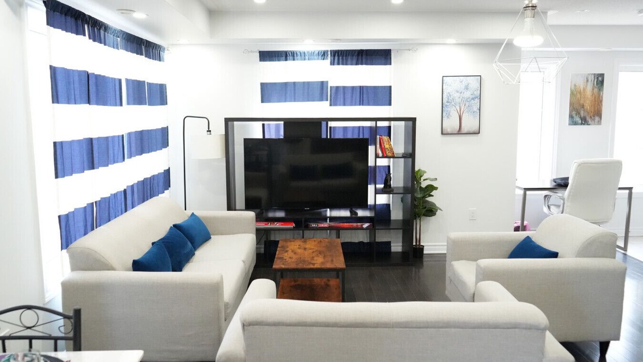 Photo of Livingroom in Brampton