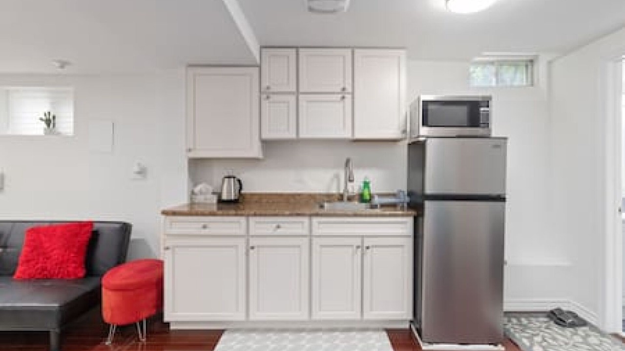 Photo of Kitchen in Central Erin Mills