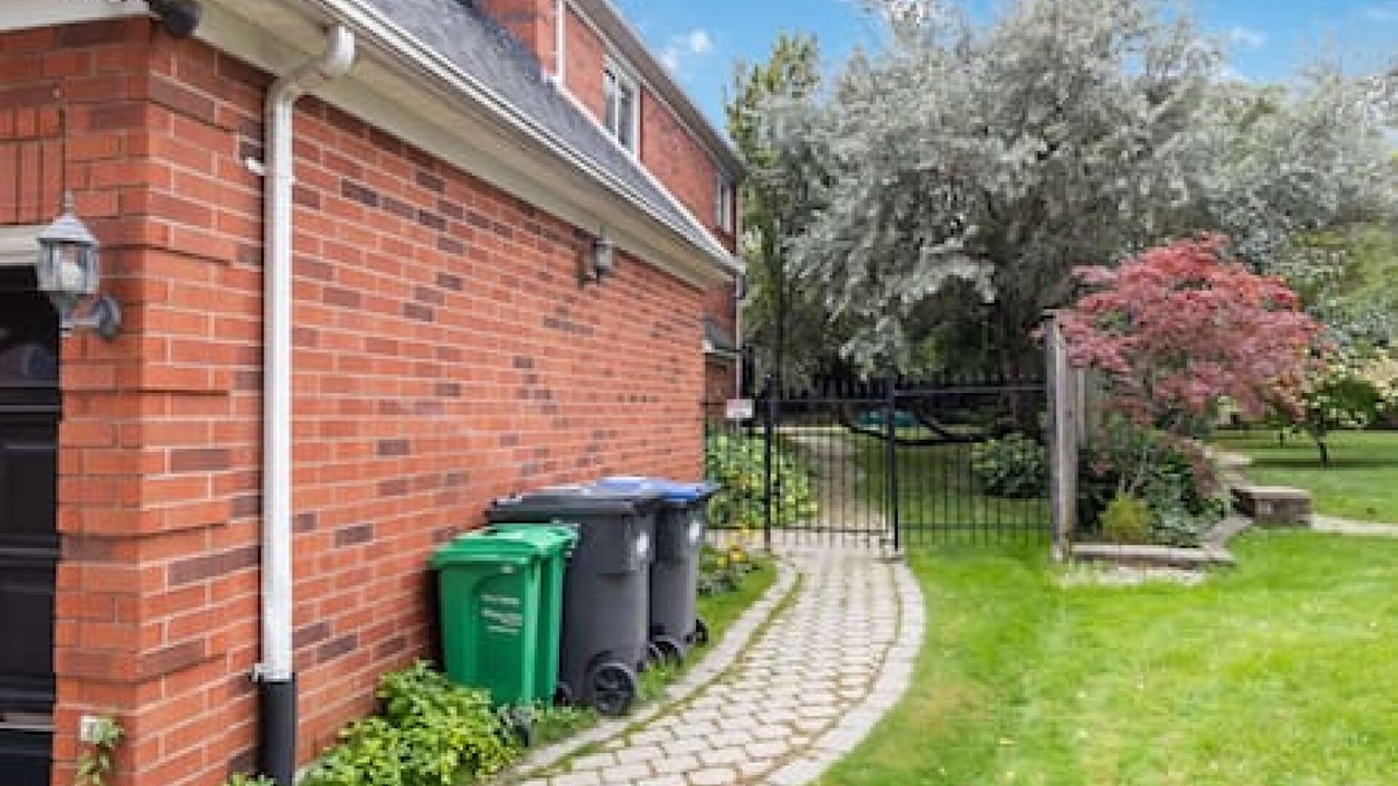 Photo of Outdoor in Central Erin Mills