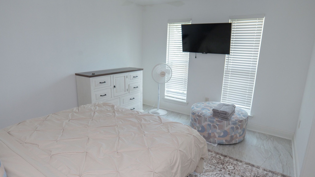 Photo of Bedroom in Kenner - Louis Armstrong International Airport