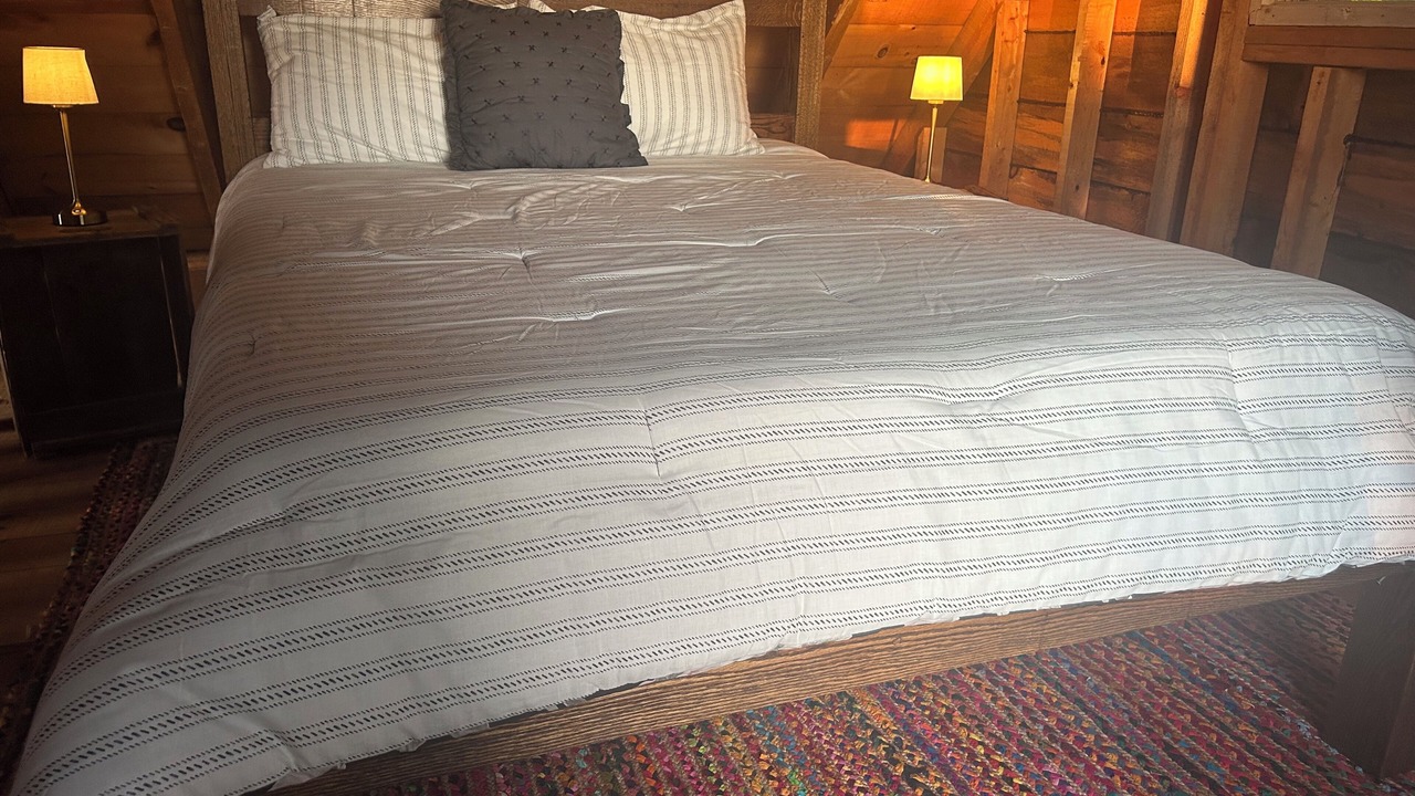 Photo of Bedroom in Hastings Highlands