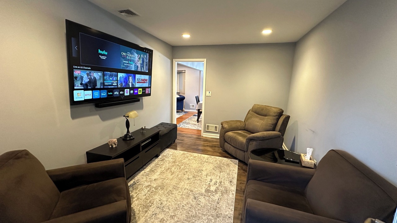 Photo of Livingroom in Commack