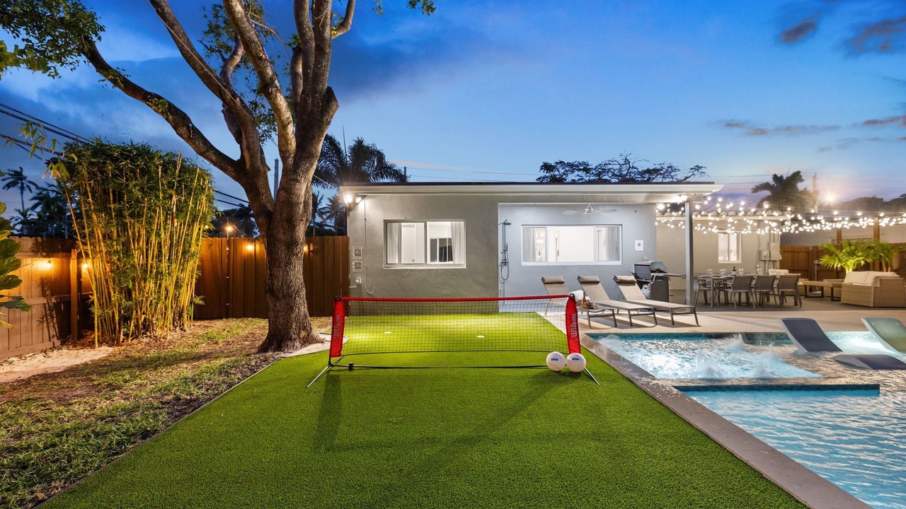 Photo of Outdoor in Royal Poinciana