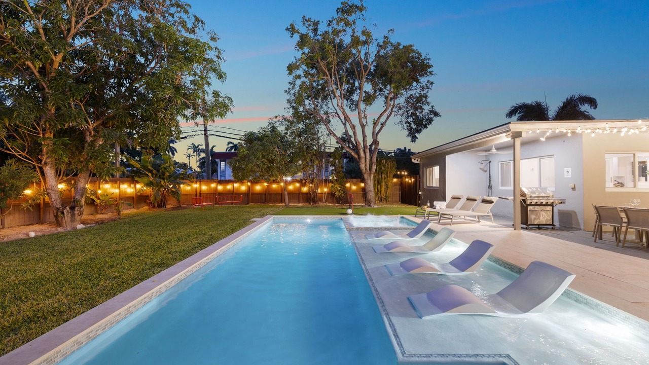 Photo of Outdoor in Royal Poinciana