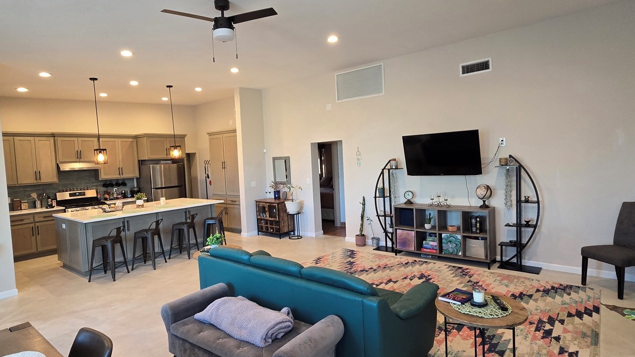 Photo of Livingroom in Tucson