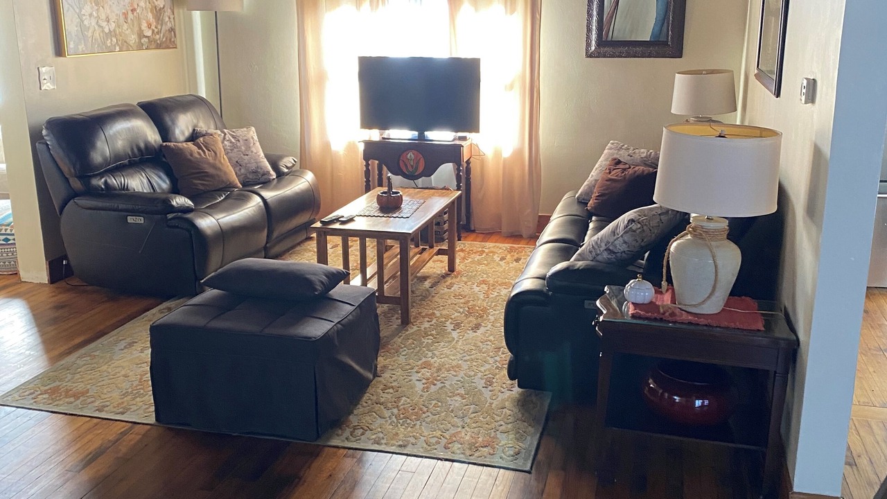 Photo of Livingroom in Flinton