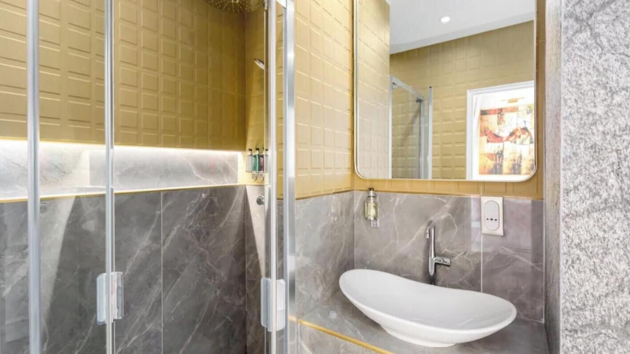 Photo of Bathroom in Paris City Center