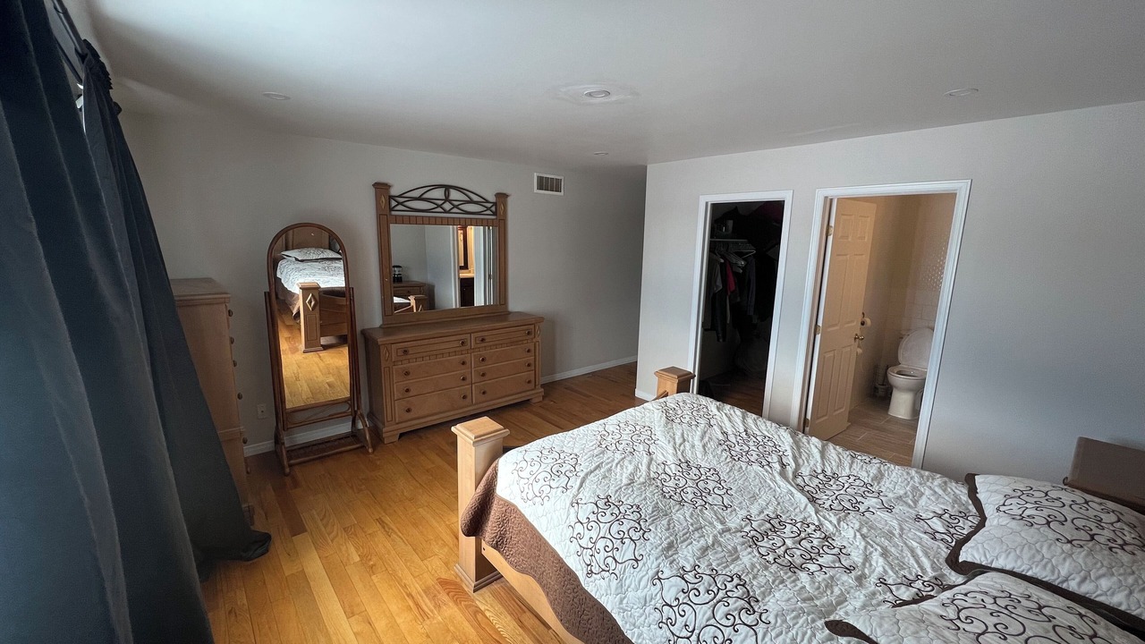 Photo of Bedroom in Colborne