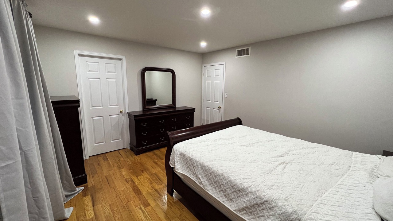 Photo of Bedroom in Colborne