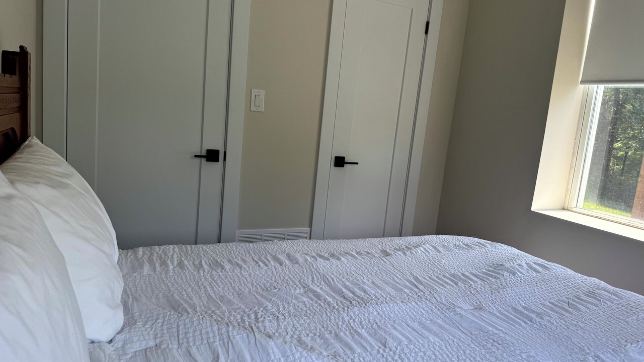 Photo of Bedroom in Burk's Falls