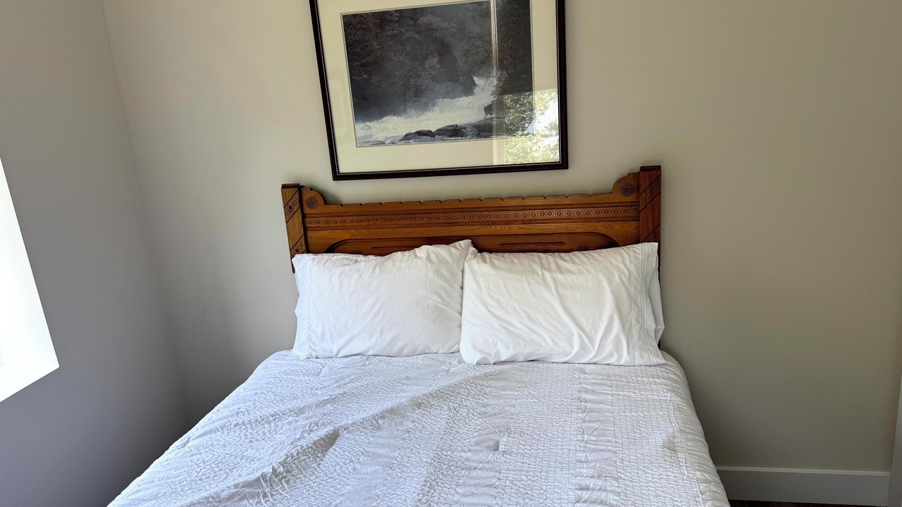 Photo of Bedroom in Burk's Falls