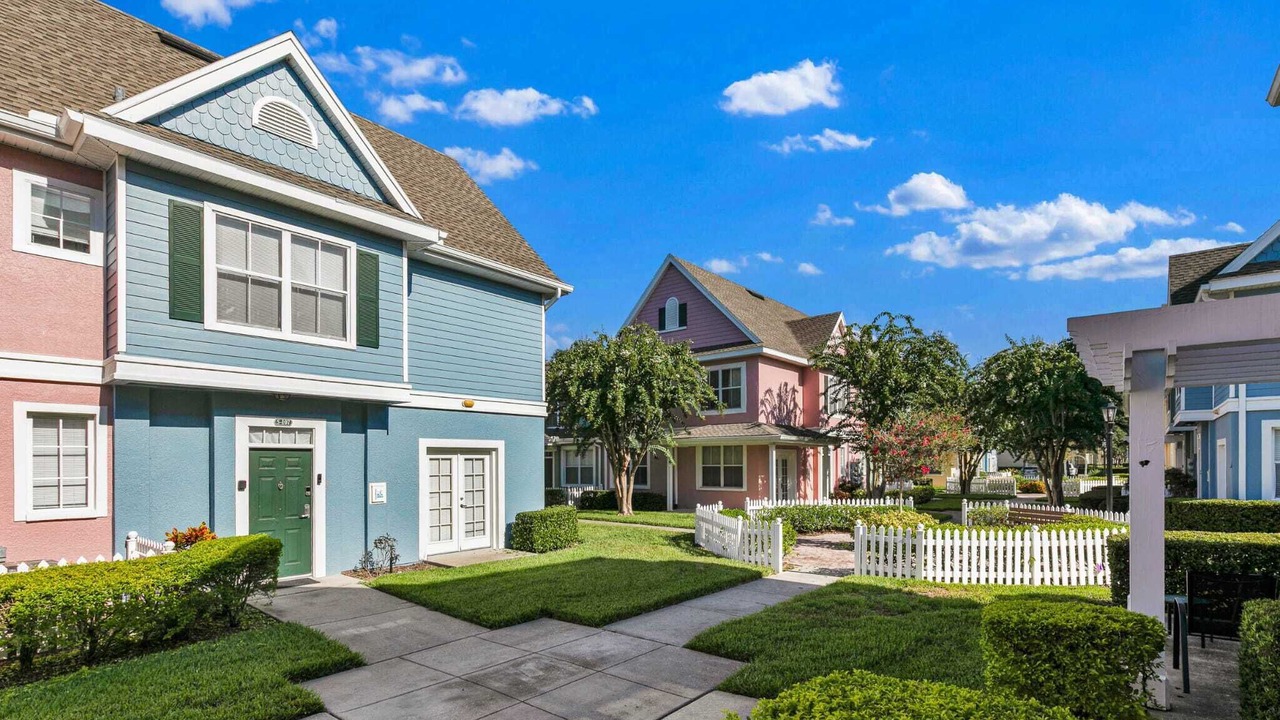 Photo of Outdoor in Venetian Bay Villages