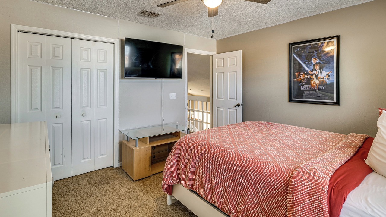 Photo of Bedroom in Lake Davenport Estates