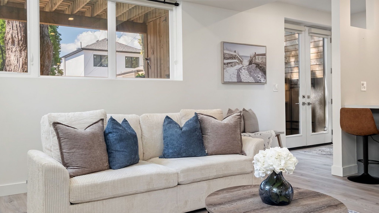 Photo of Livingroom in Toronto