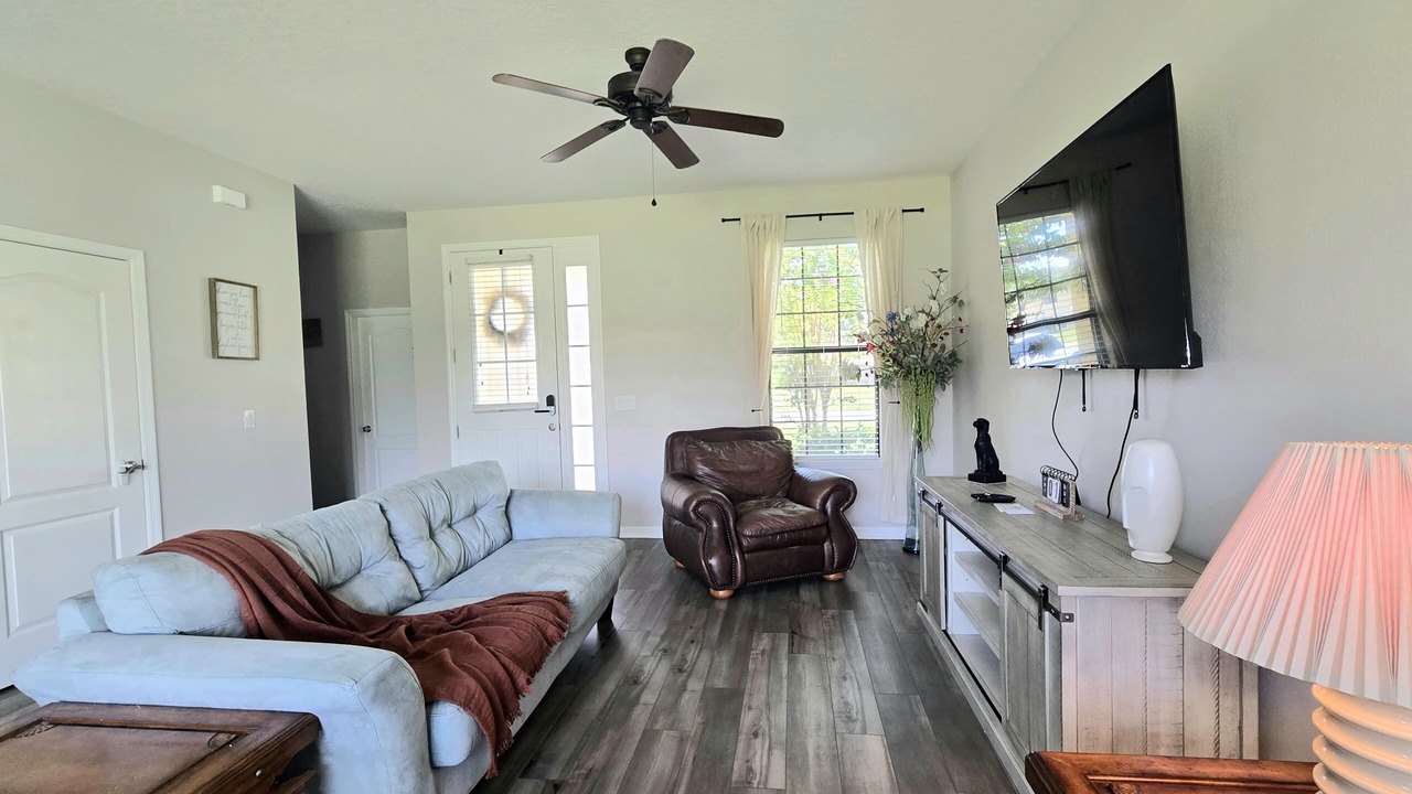 Photo of Livingroom in Haines City