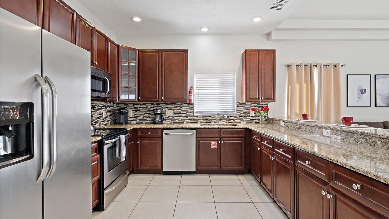 Photo of Kitchen in Lake Davenport Estates