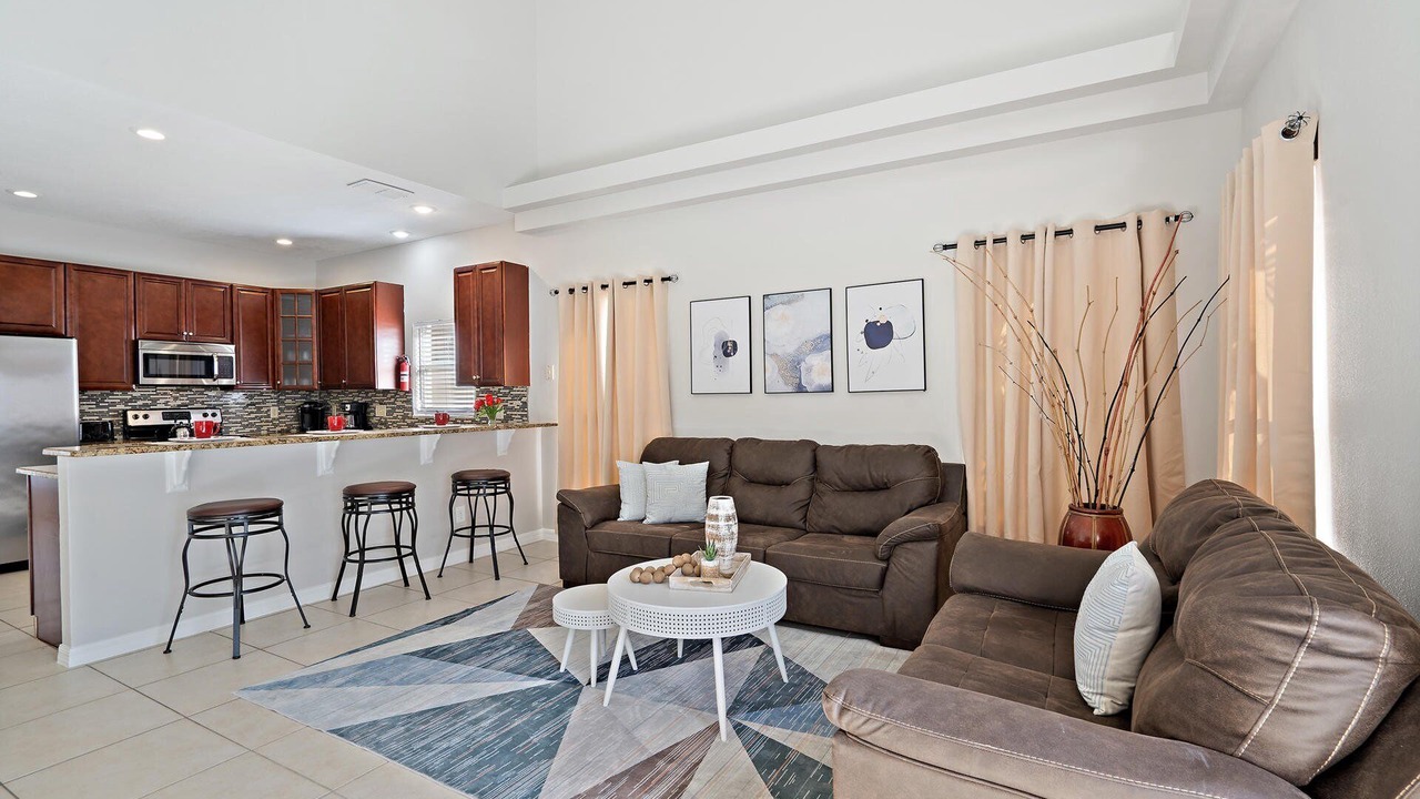 Photo of Livingroom in Lake Davenport Estates
