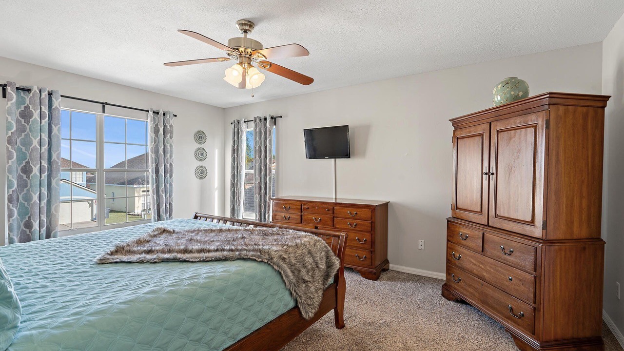Photo of Bedroom in Lake Davenport Estates