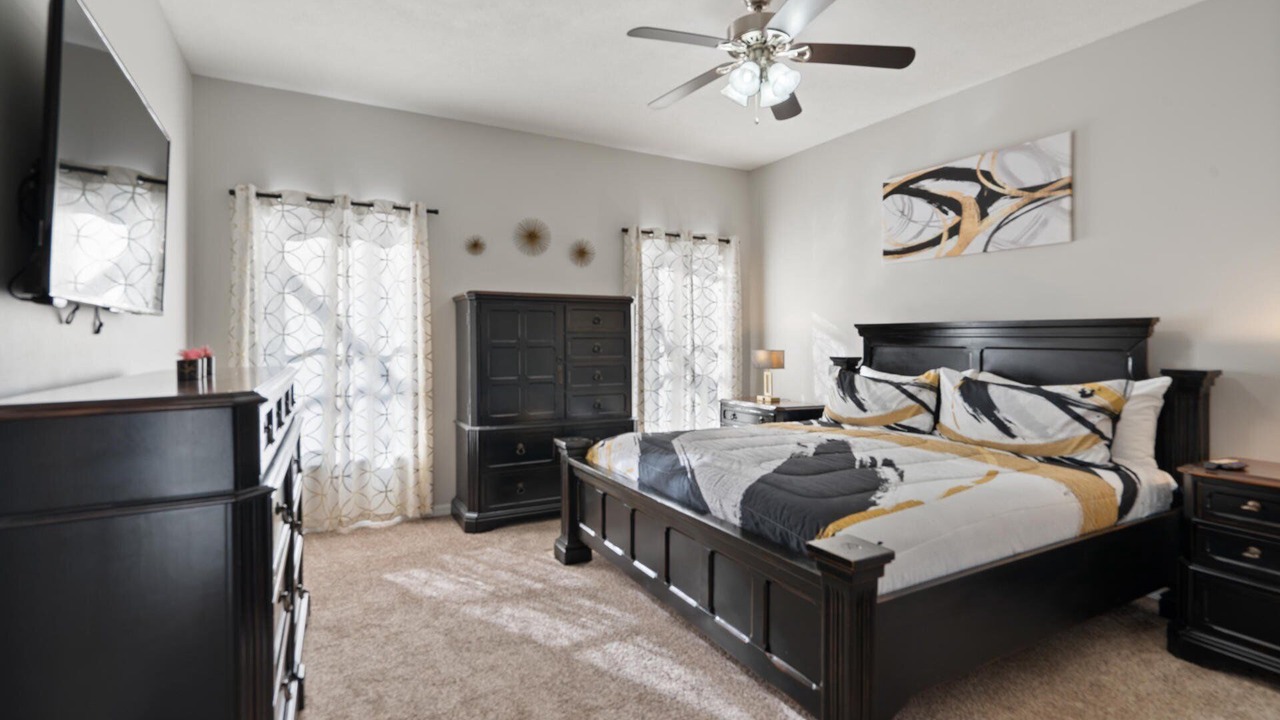 Photo of Bedroom in Lake Davenport Estates