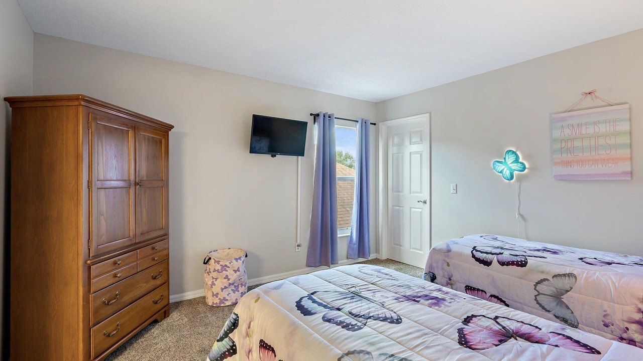 Photo of Bedroom in Lake Davenport Estates