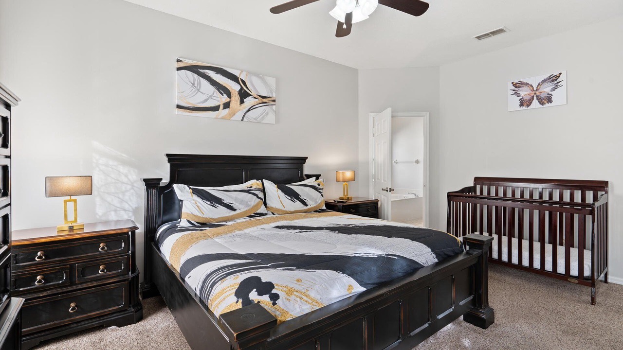Photo of Bedroom in Lake Davenport Estates