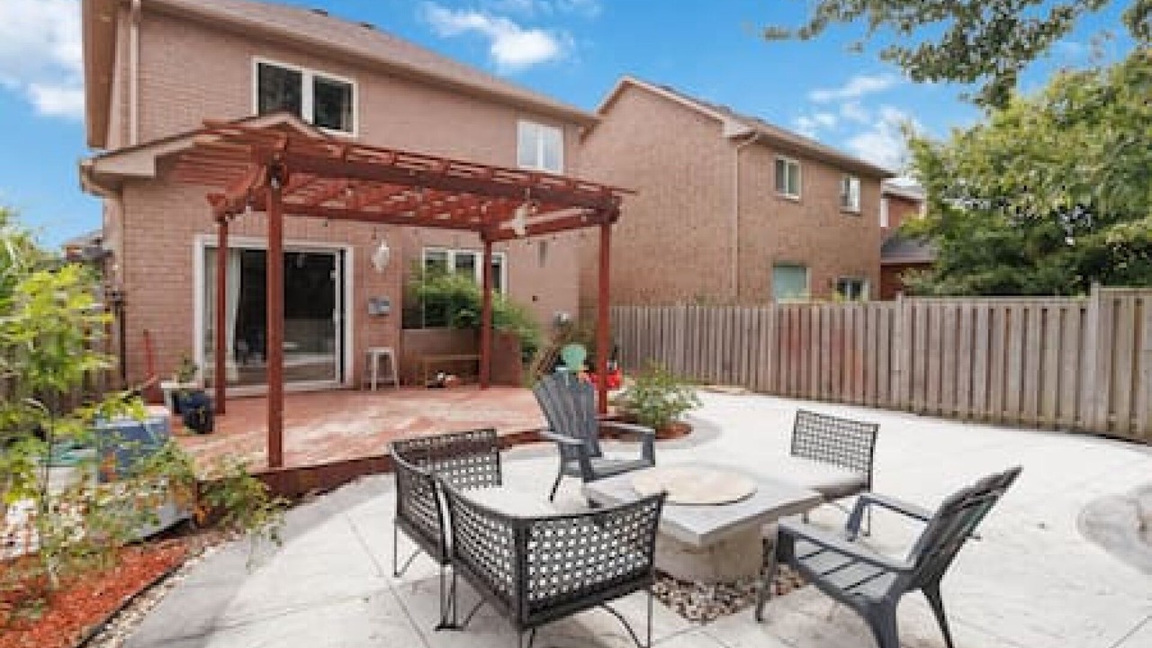 Photo of Outdoor in Brampton