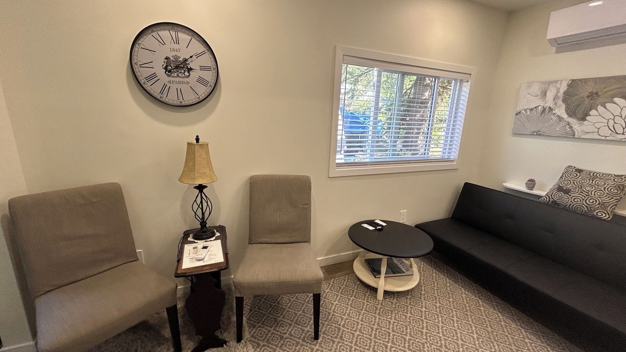 Photo of Livingroom in Owen Sound