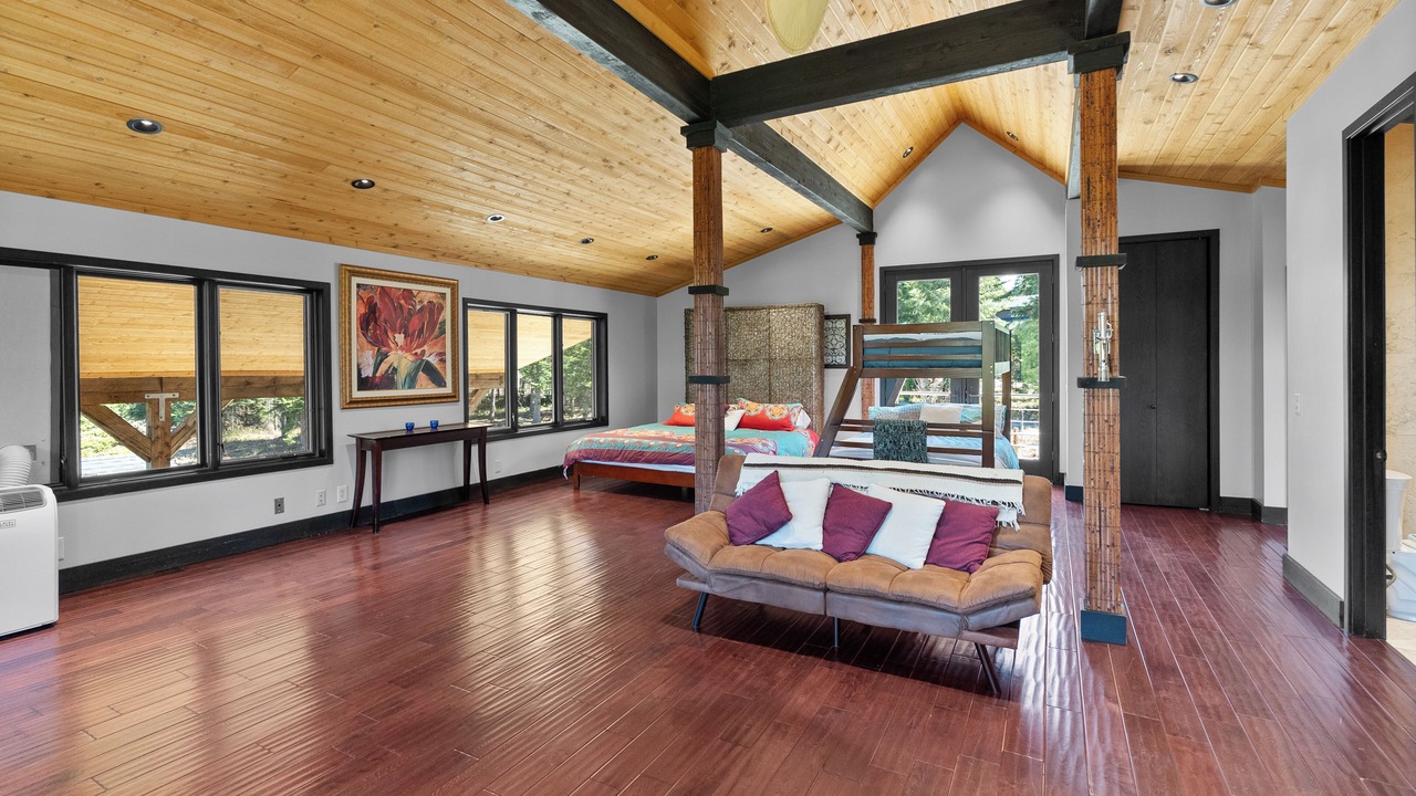 Photo of Bedroom in Trout Creek