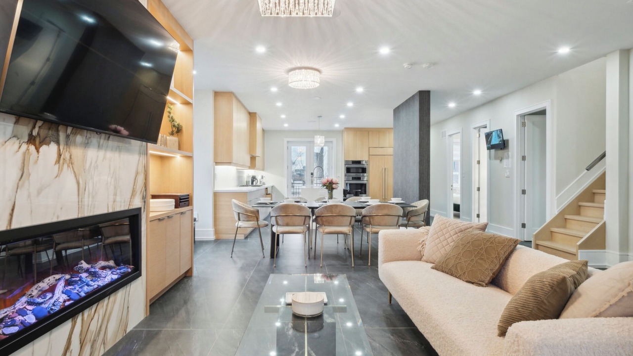 Photo of Livingroom in North York