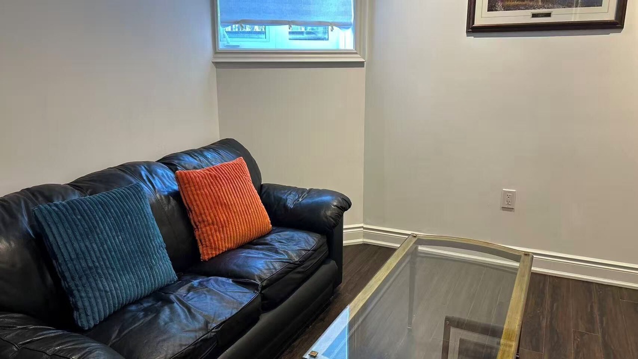 Photo of Livingroom in Richmond Hill