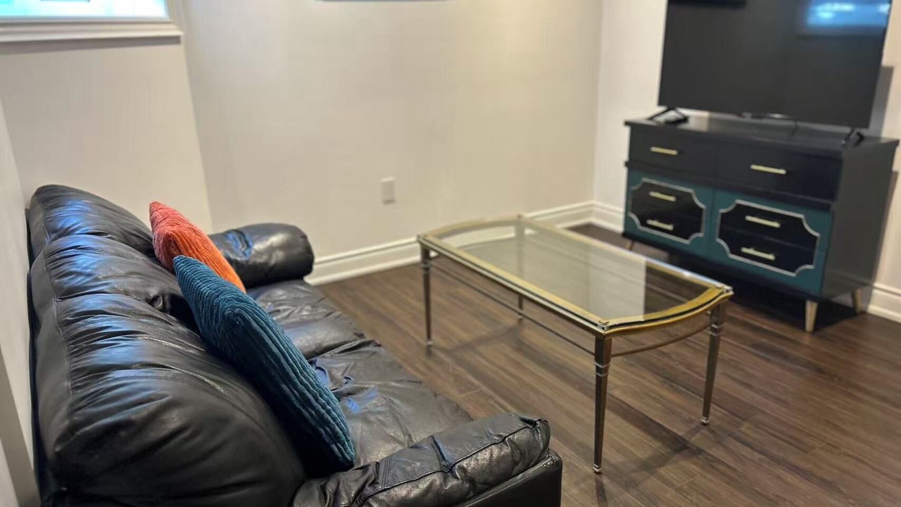Photo of Livingroom in Richmond Hill