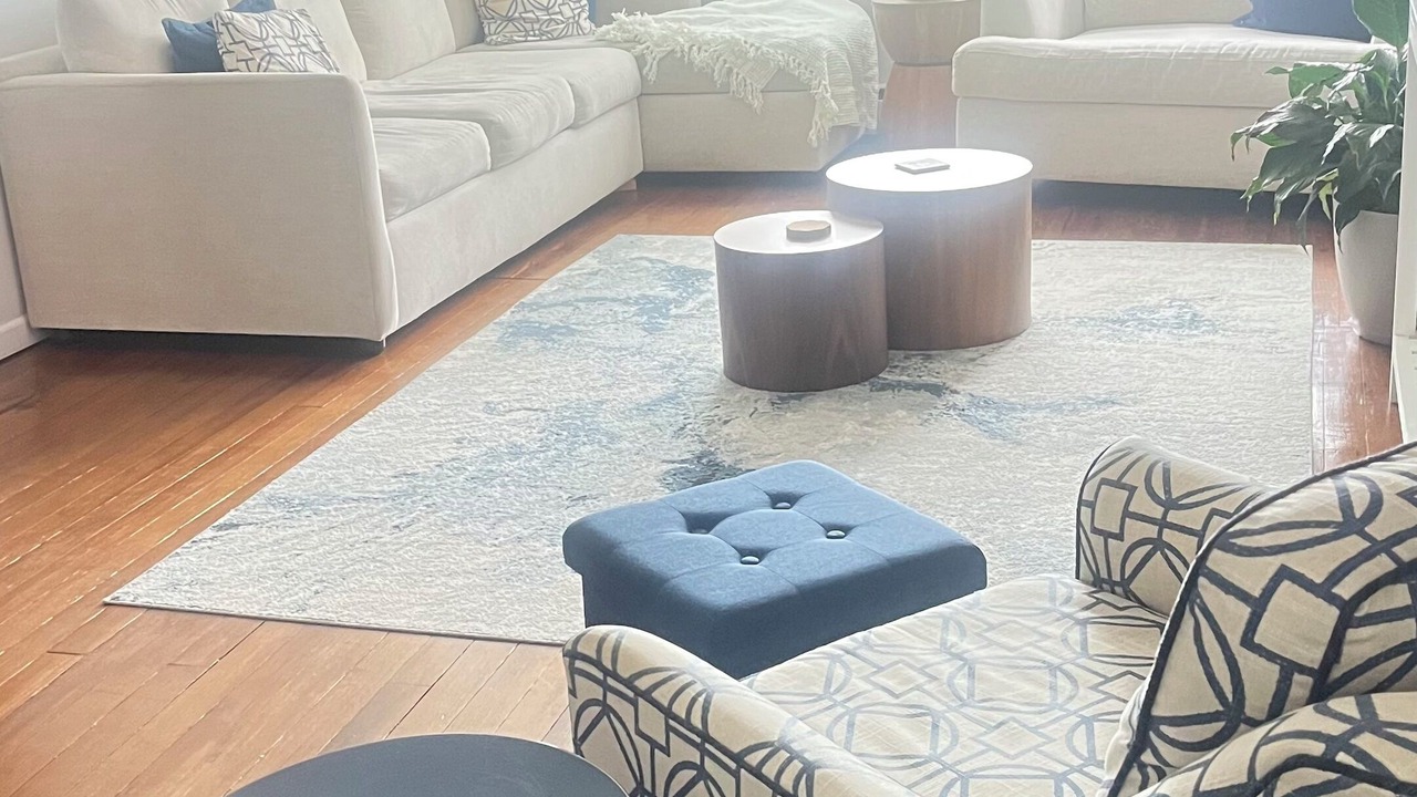 Photo of Livingroom in Bellmore